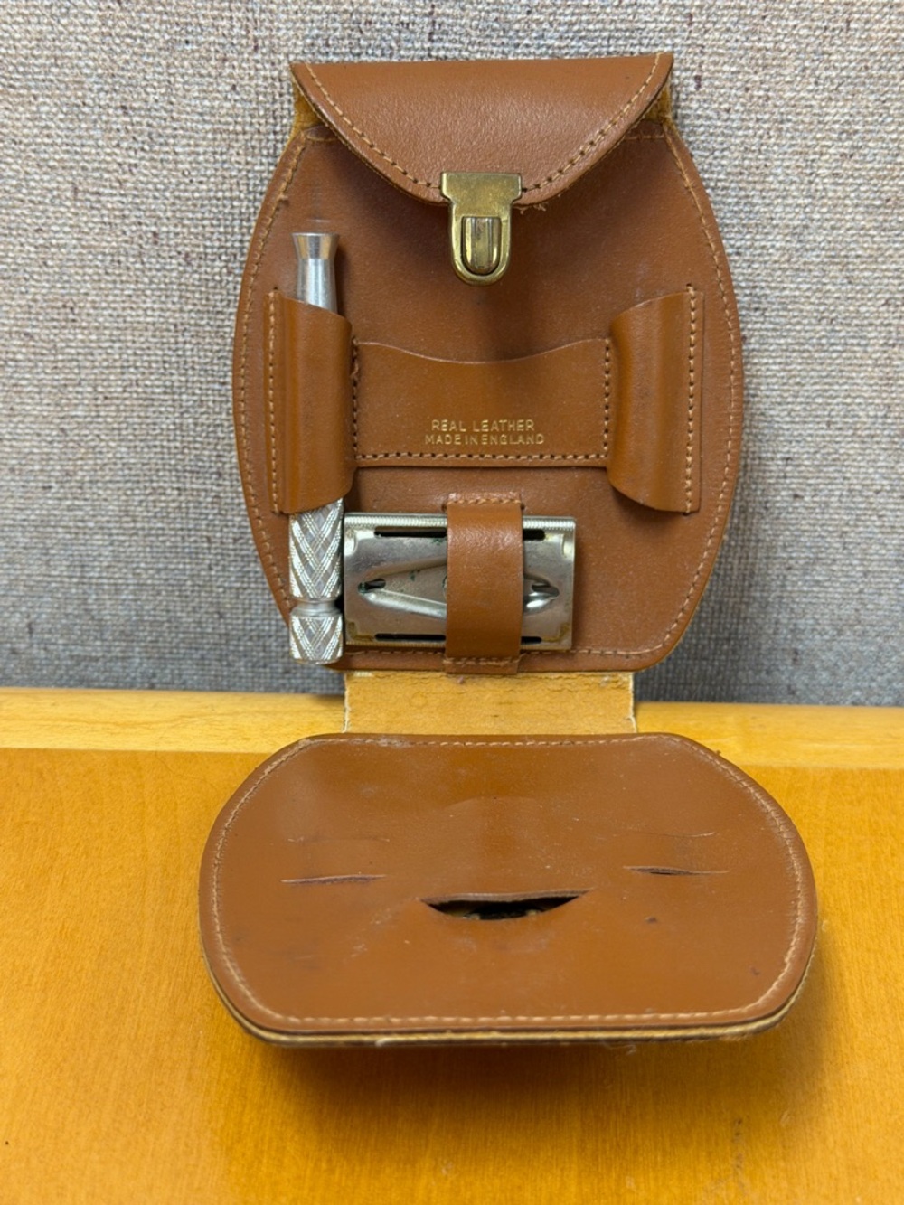 Classic Brown Leather Men’s Toiletry/Travel Shaving Pouch